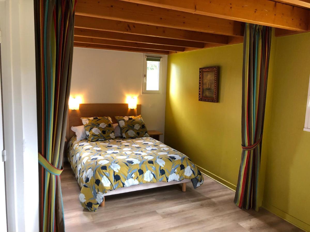 Cottage Anadwen Au Pied Du Lac Au Duc Et Son Golf Ploërmel المظهر الخارجي الصورة